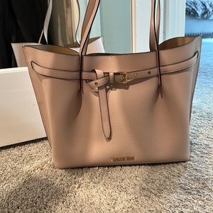 Michael Kors pink purse